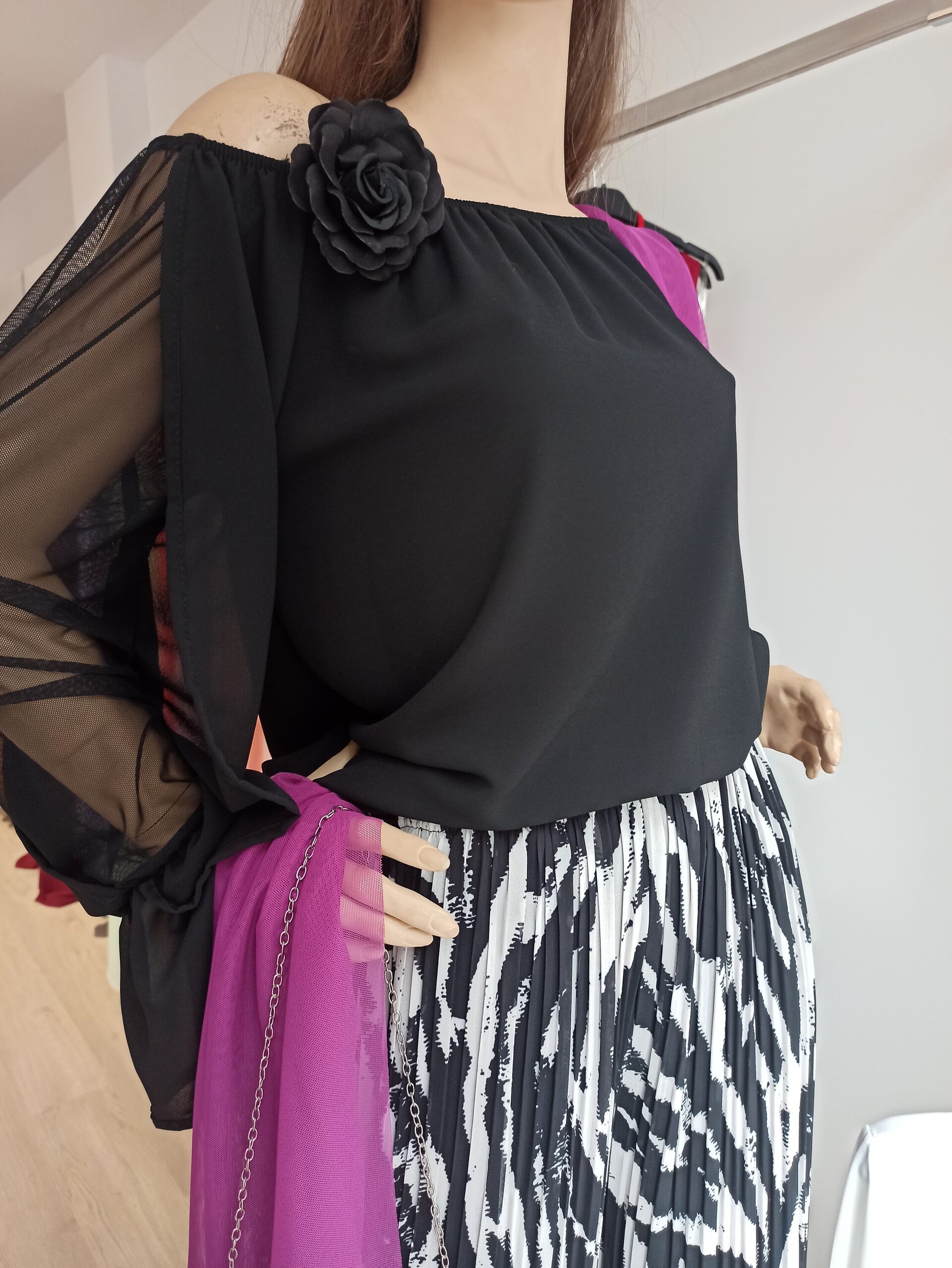 Conjunto de fiesta con pantalón y blusa - 2