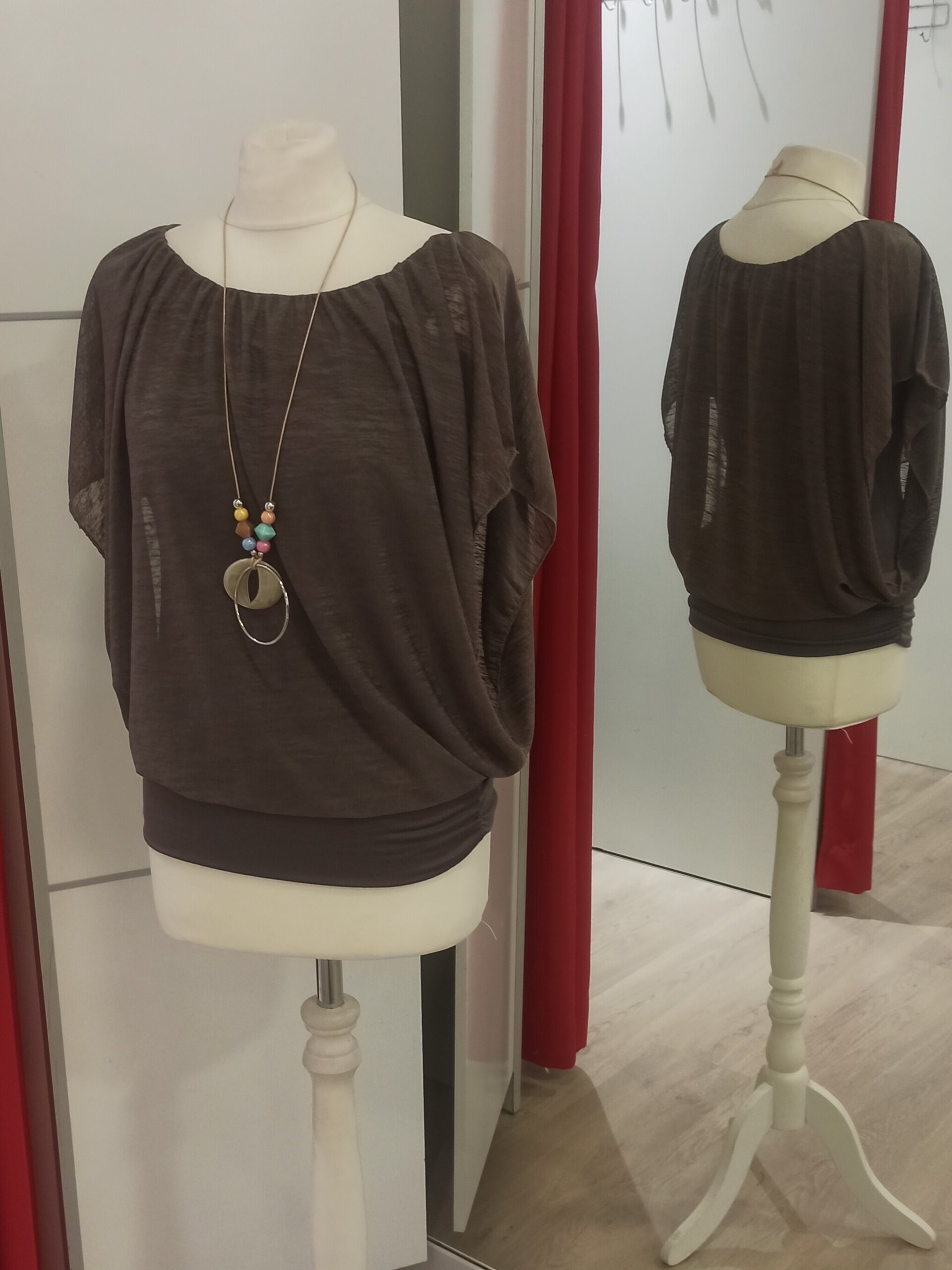 Blusa con collar - 2